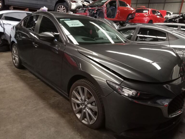 Mazda 3 2021 Grey Wrecking
