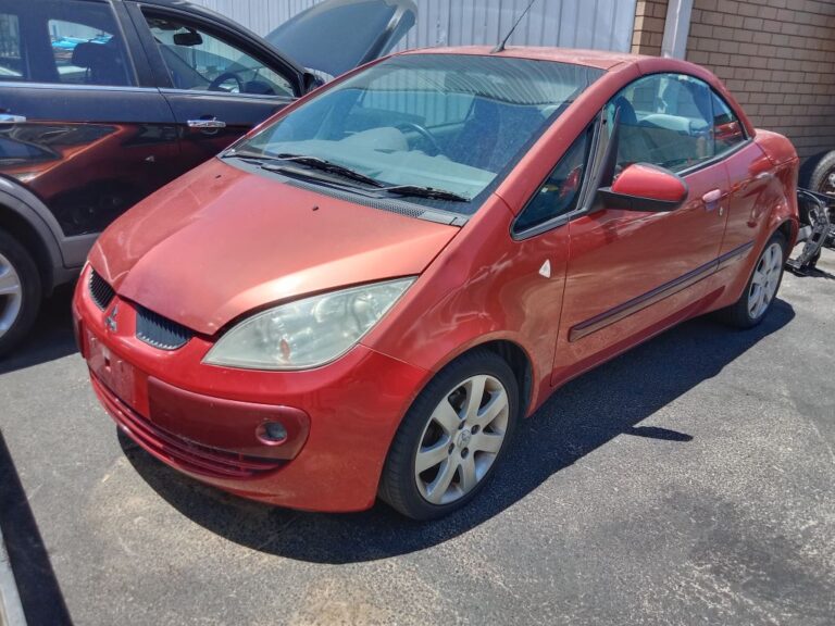 Mitsubishi Colt 2007 Red Wrecking