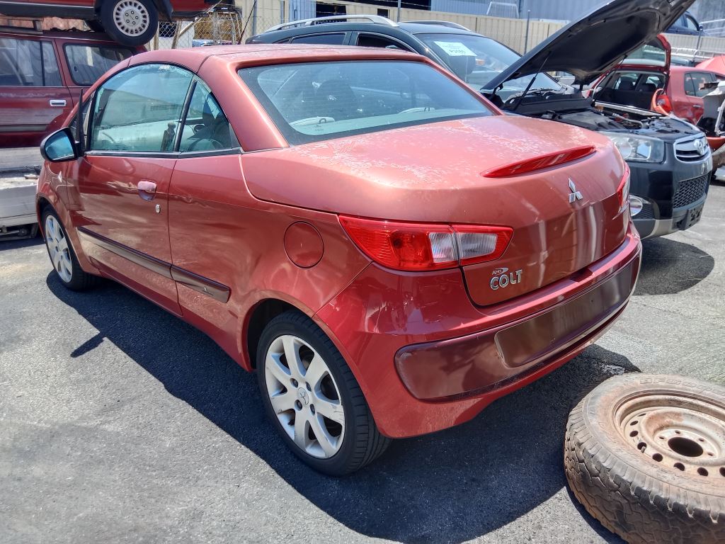 Mitsubishi Colt 2007 Red Wrecking