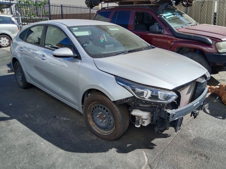 Kia Cerato 2019 Silver Wrecking