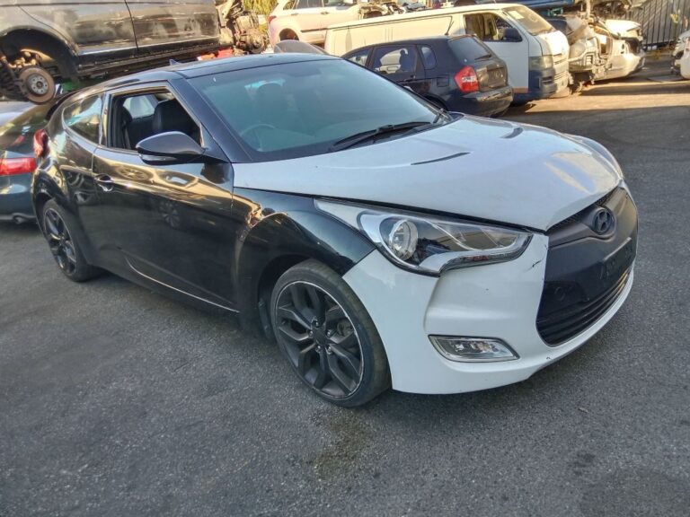 Hyundai Veloster 2013 Black Wrecking