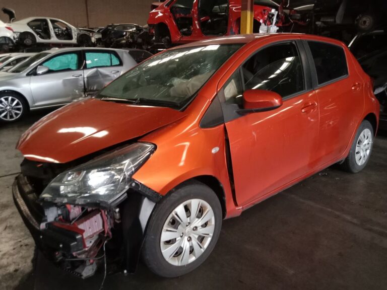 Toyota Yaris 2016 Orange Wrecking