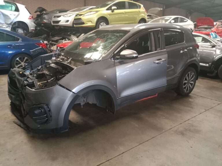 KIA Sportage 2017 Grey Wrecking