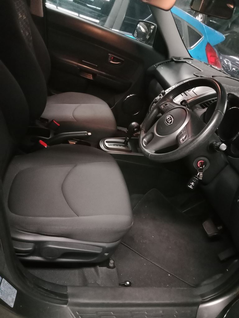Kia Soul 2010 Grey Wrecking