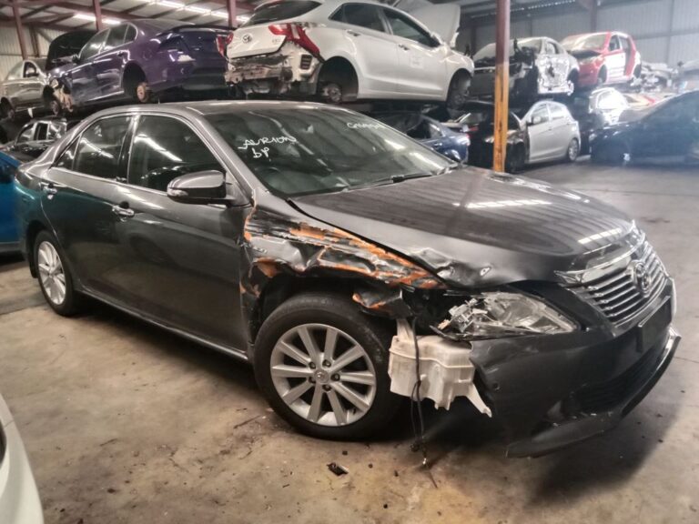 Toyota Aurion 2013 Grey Wrecking