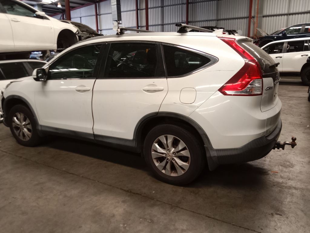 Honda CRV 2013 White Wrecking