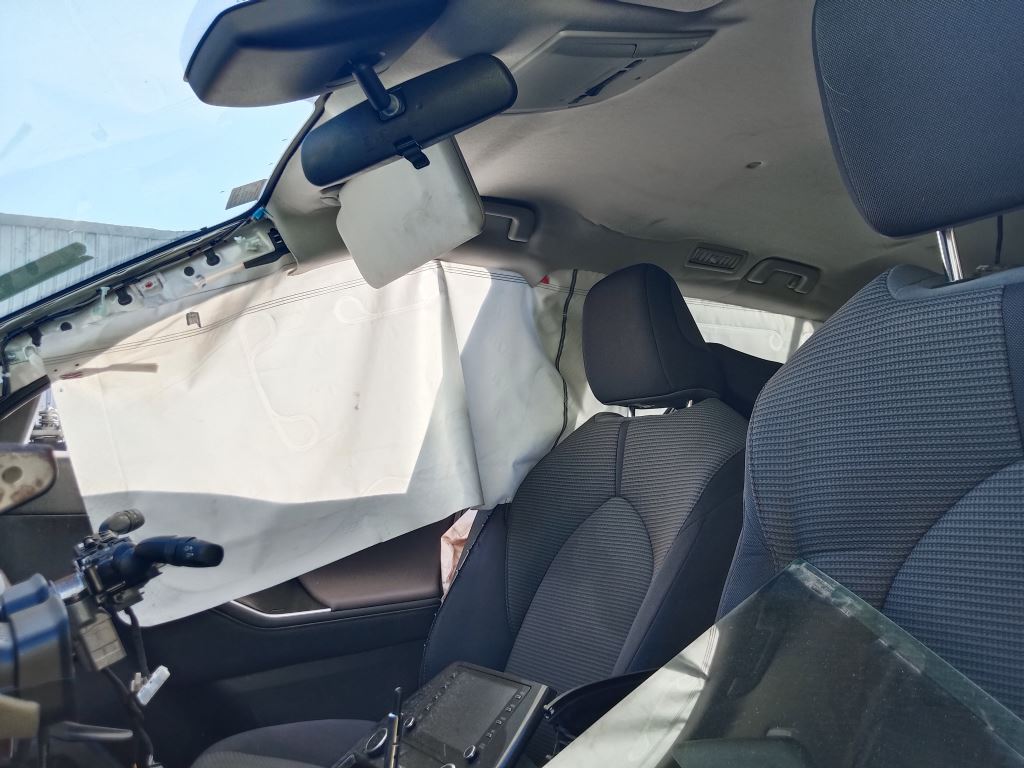 Toyota Kluger 2021 hybrid White Wrecking
