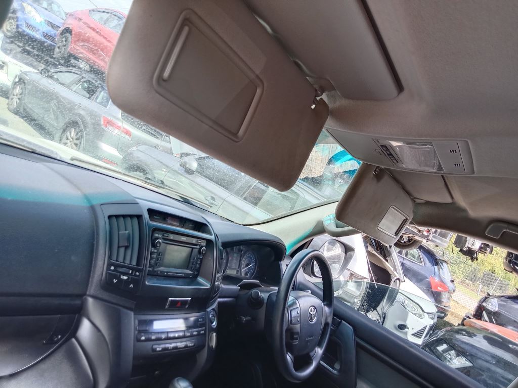 Toyota LandCruiser 200 Ser 2010 White Wrecking