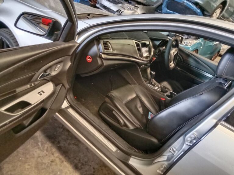 Holden Commodore 2014 Silver Wrecking