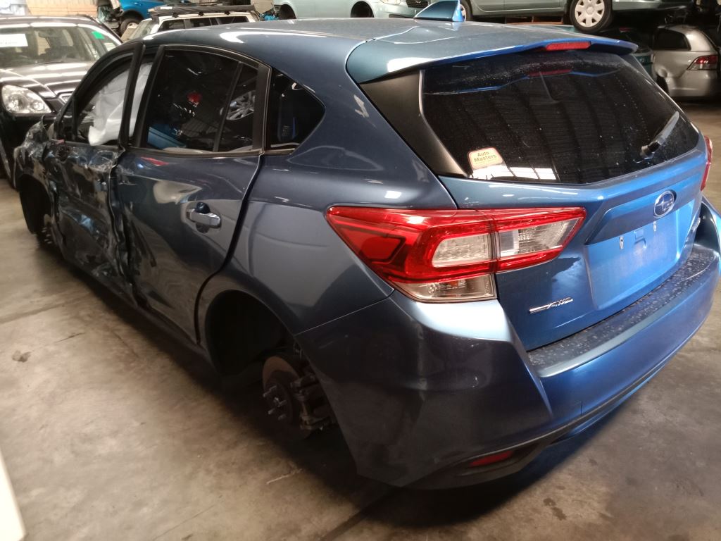 Subaru Impreza 2019 Blue Wrecking