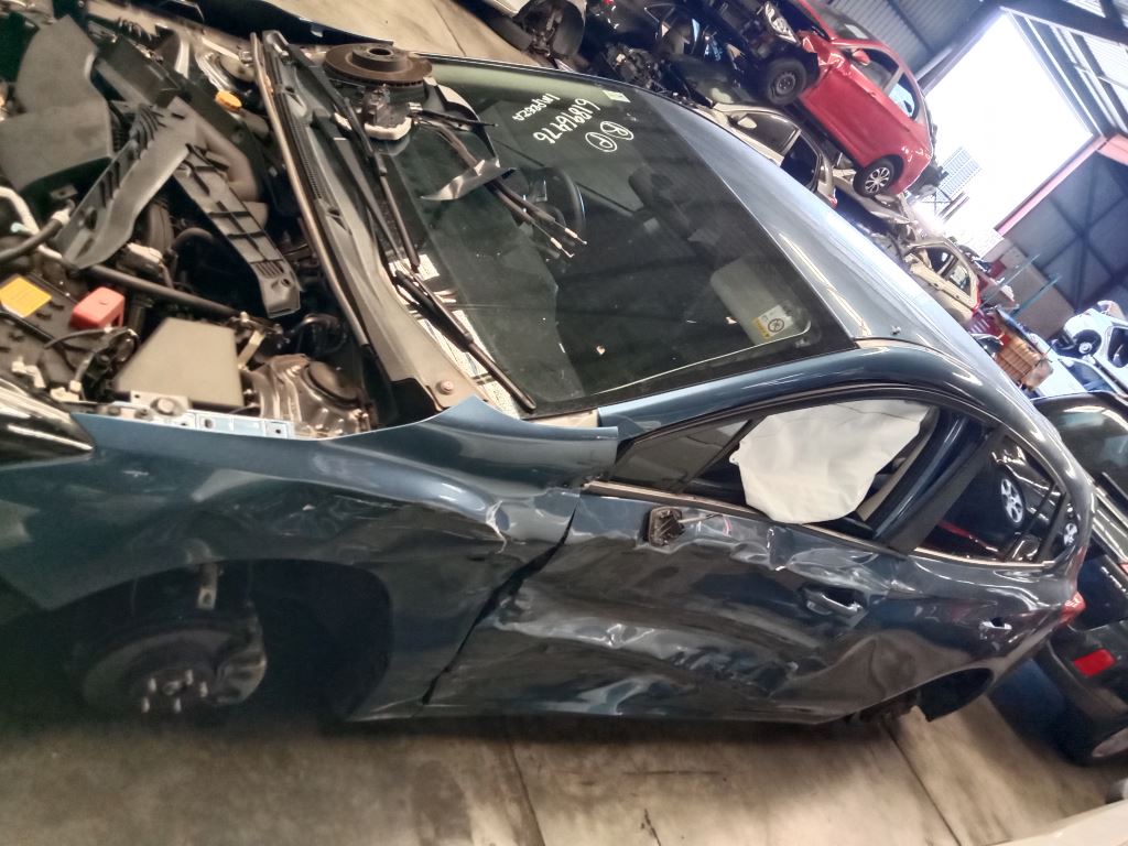 Subaru Impreza 2019 Blue Wrecking