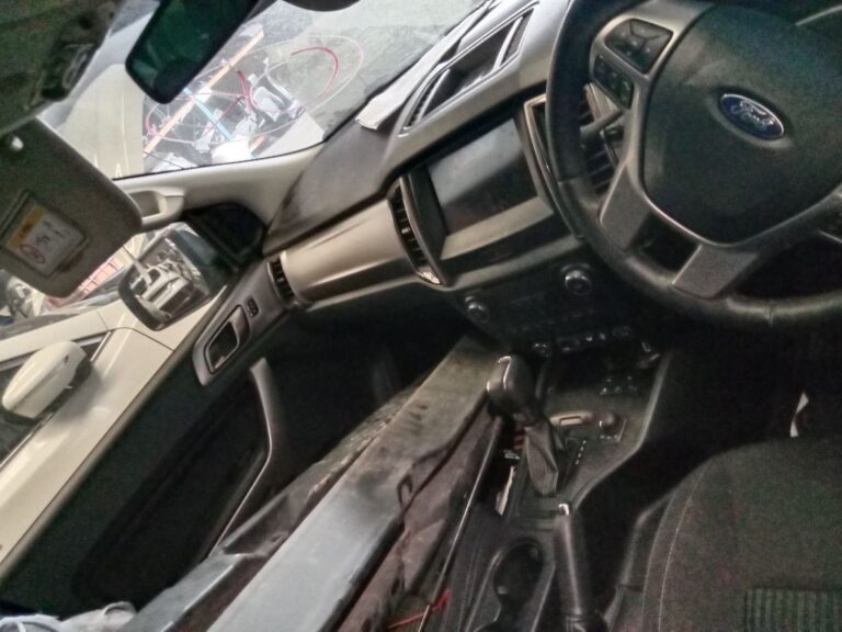 Ford Ranger 2019 Grey Wrecking
