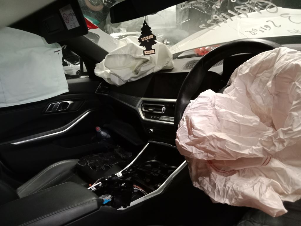 BMW 3 Series G20 2019 White Wrecking