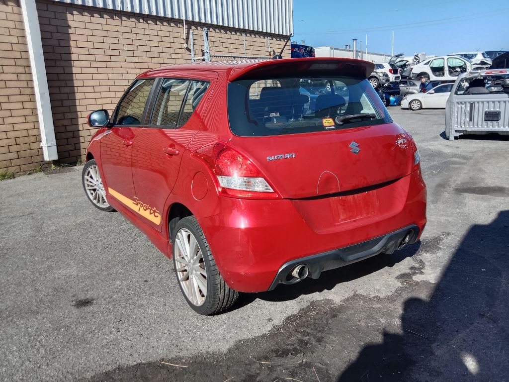 Suzuki Swift 2014 Red Wrecking