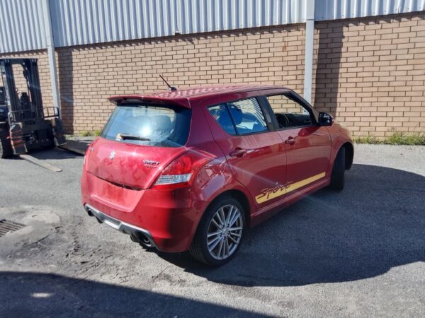 Suzuki Swift 2014 Red Wrecking