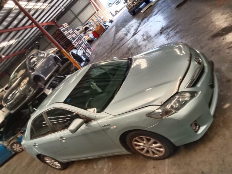 Toyota Camry Hybrid 2010 Blue Wrecking