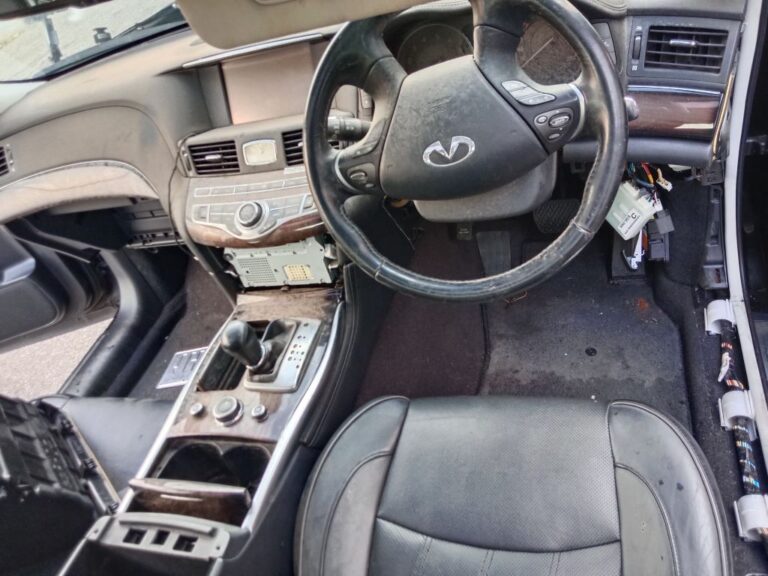 Infiniti Q70 2016 Black Wrecking