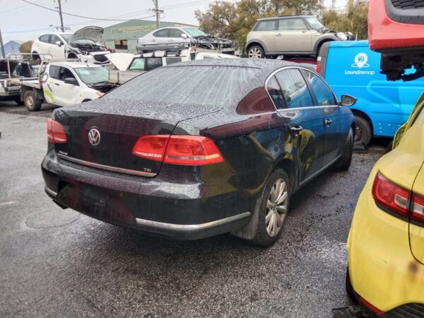 Volkswagen Passat 2012 Black Wrecking