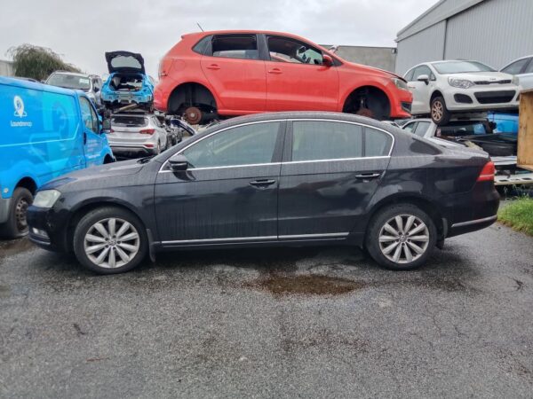 Volkswagen Passat 2012 Black Wrecking