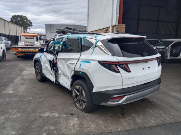 Hyundai Tucson 2024 Grey Wrecking