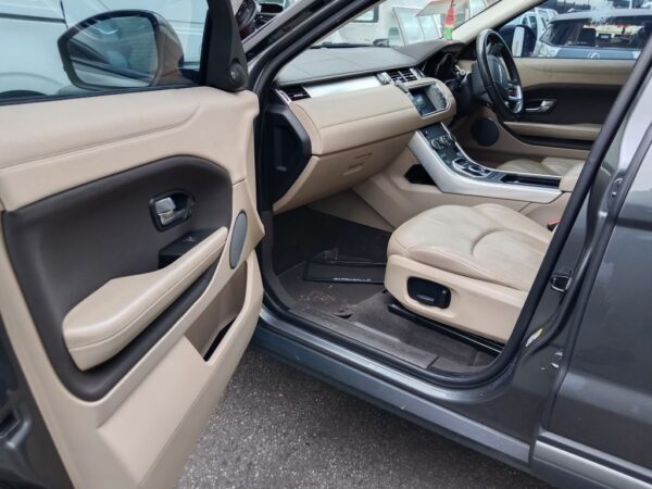 Range Rover Evoque 2017 Grey Wrecking