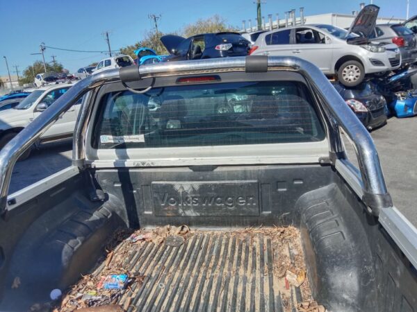 Volkswagen Amarok 2014 White Wrecking