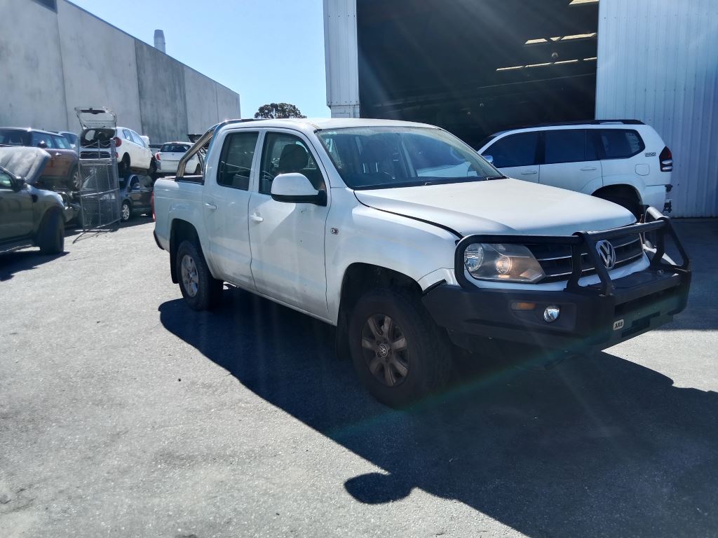 Volkswagen Amarok 2014 White Wrecking