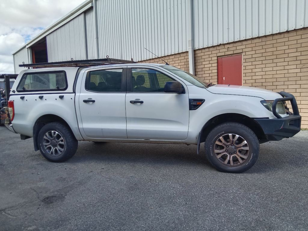 Ford Ranger 2014 White Wrecking