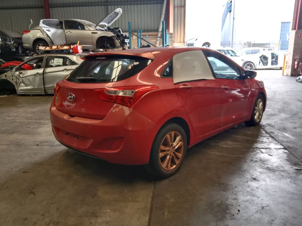 Hyundai i30 2014 Red Wrecking