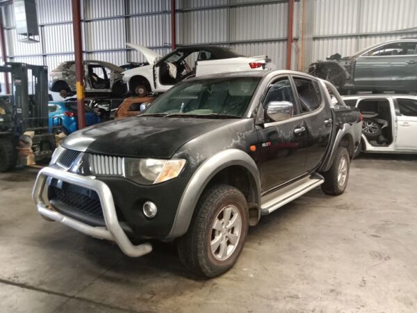 Mitsubishi Triton 2007 Black Wrecking