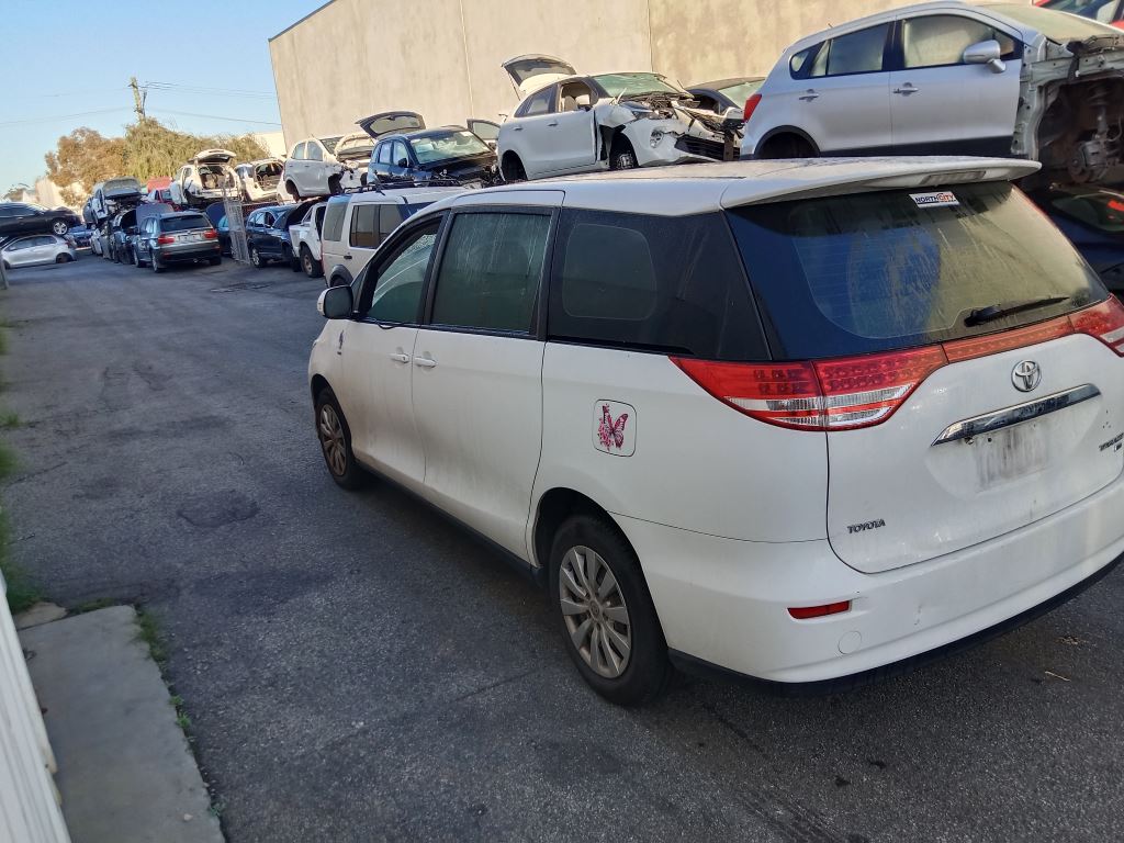 Toyota Tarago 2006 White Wrecking