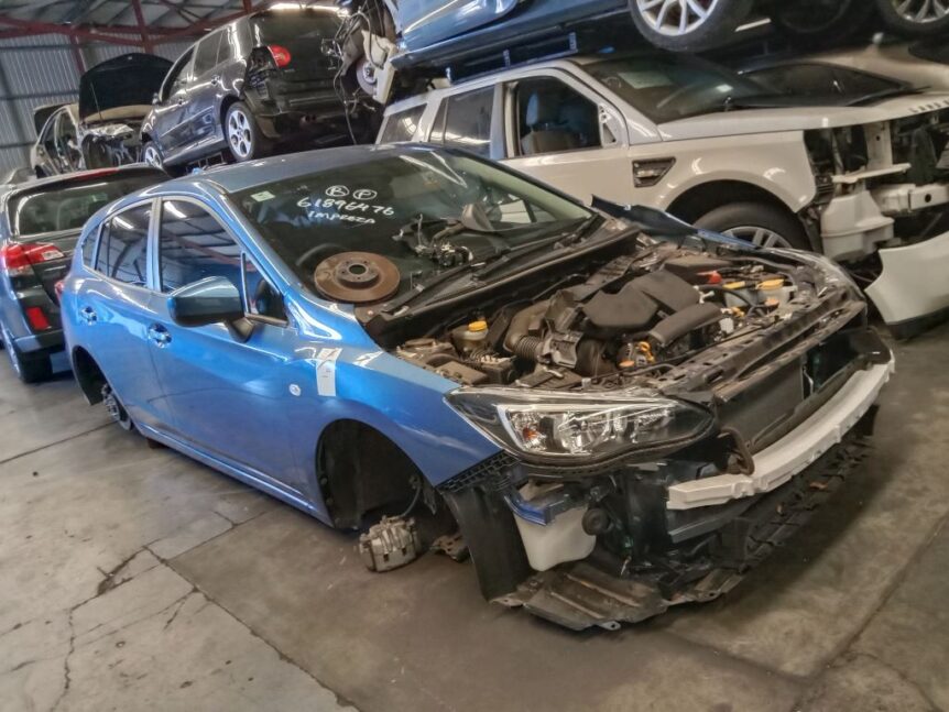 Subaru Impreza 2019 Blue Wrecking