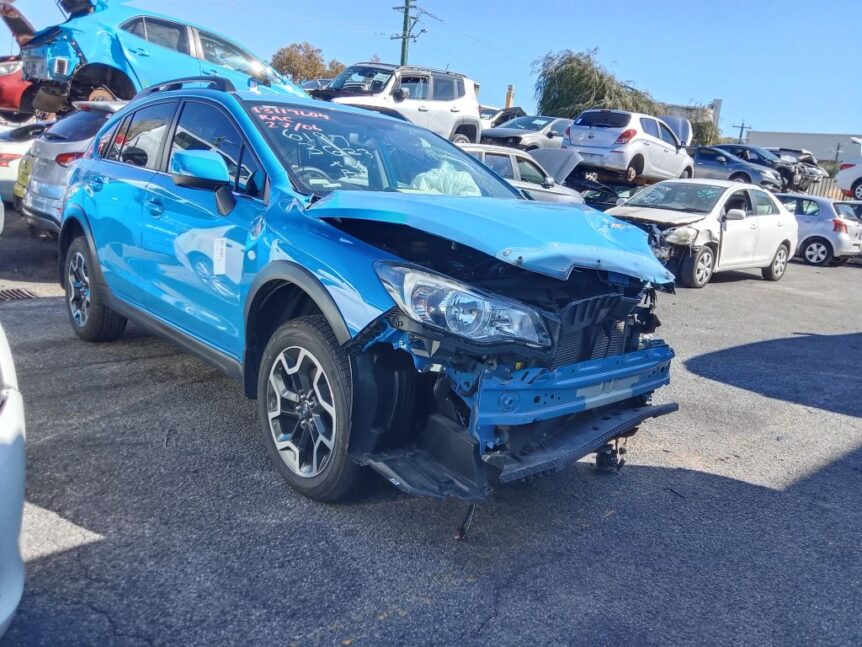 Subaru XV 2016 Blue Wrecking