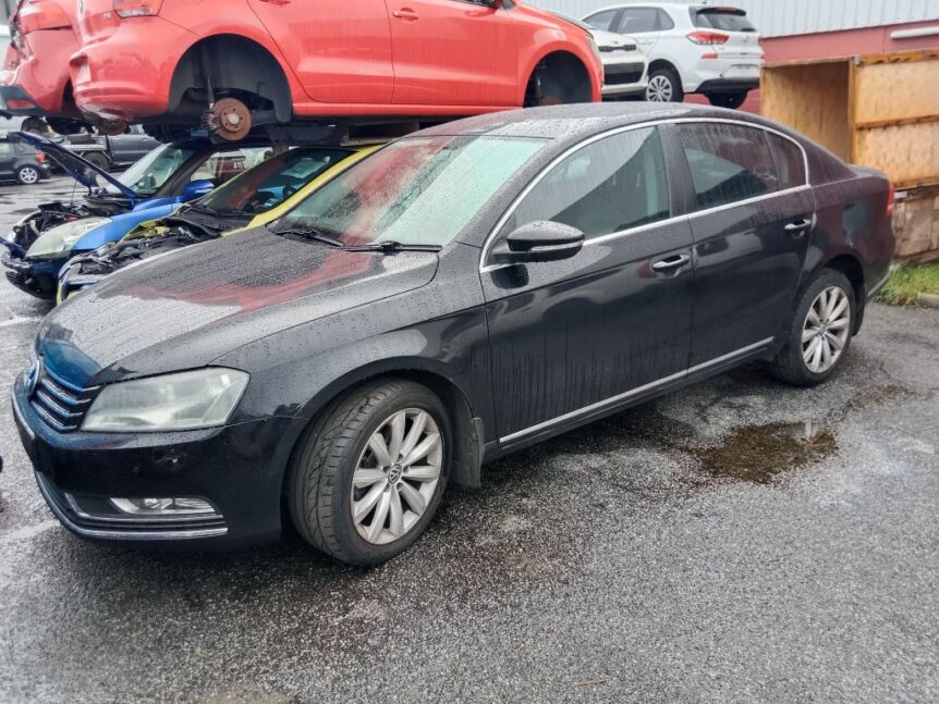 Volkswagen Passat 2012 Black Wrecking