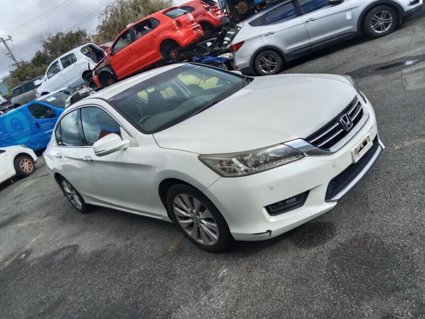 Honda Accord 2015 White Wrecking