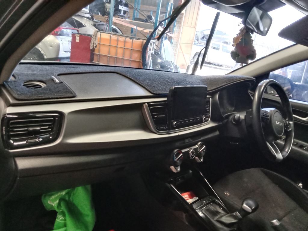 Kia Rio 2022 Grey Wrecking