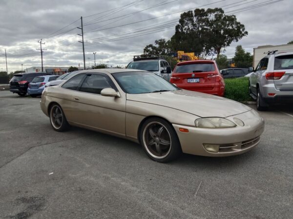 Toyota soarer 1991 Gold Wrecking