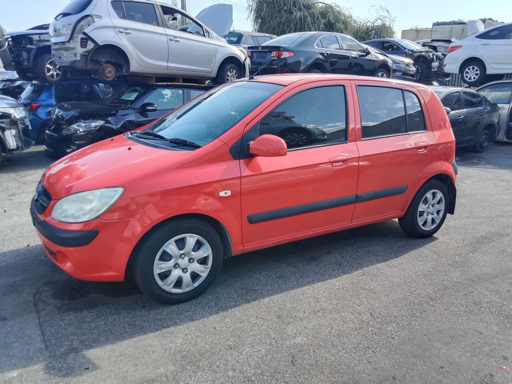 Hyundai Getz 2010 Red Wrecking
