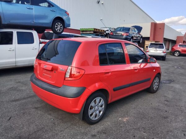 Hyundai Getz 2010 Red Wrecking
