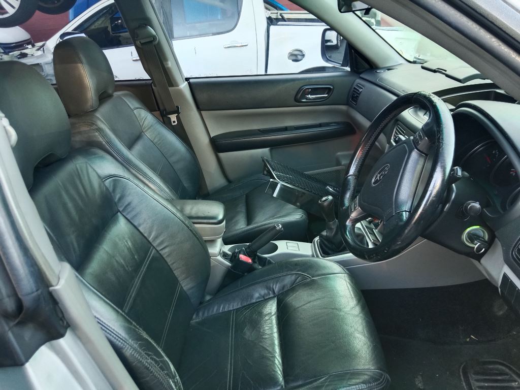 Subaru Forester 2006 Silver Wrecking