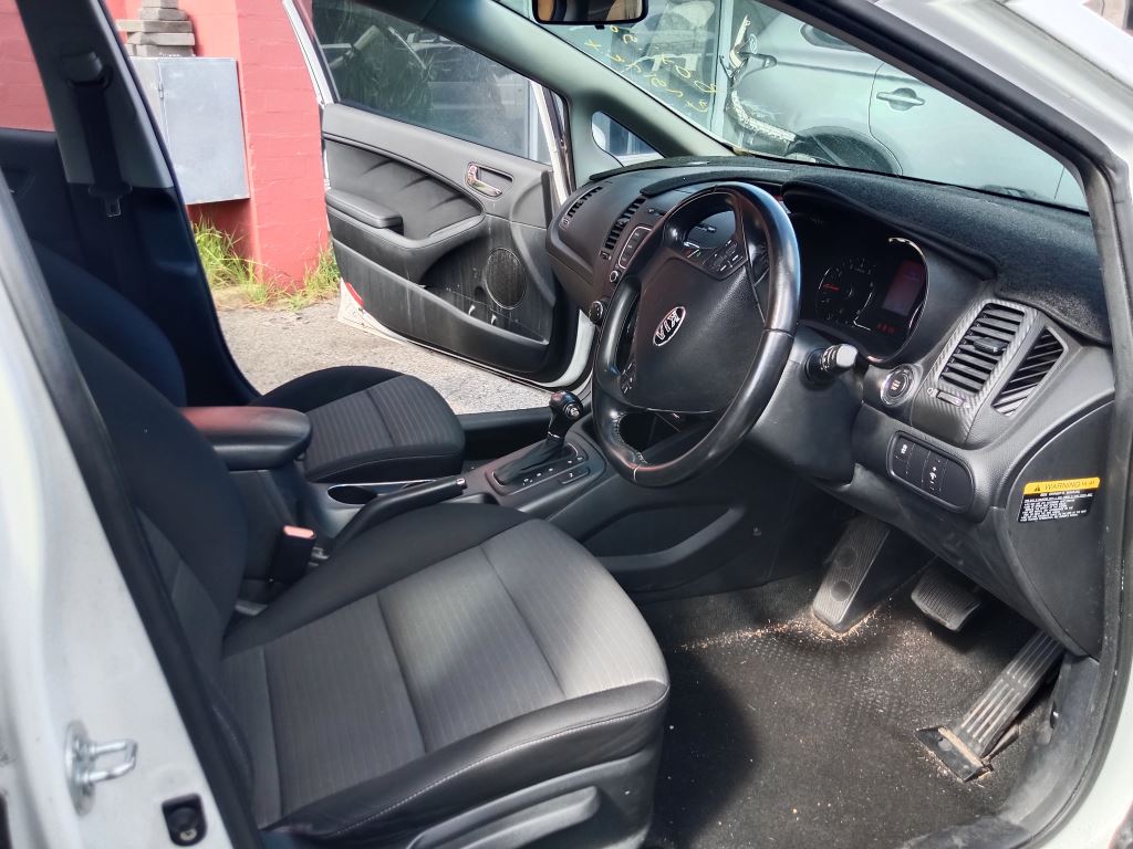 Kia Cerato 2013 White Wrecking