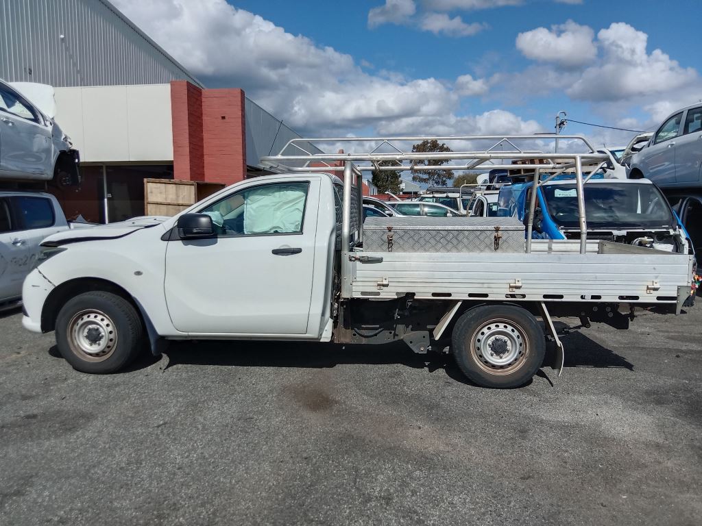 Mazda BT-50 2017 White Wrecking
