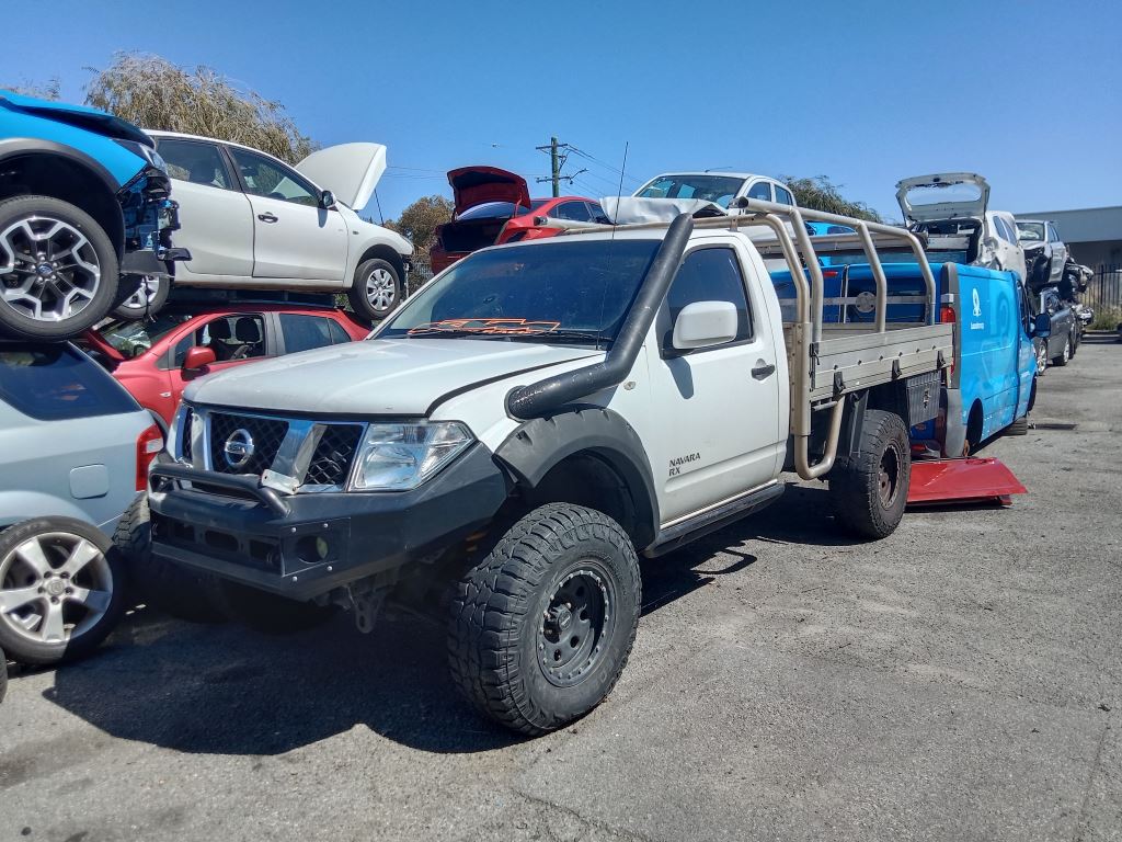  Nissan Navara 2014 White Wrecking