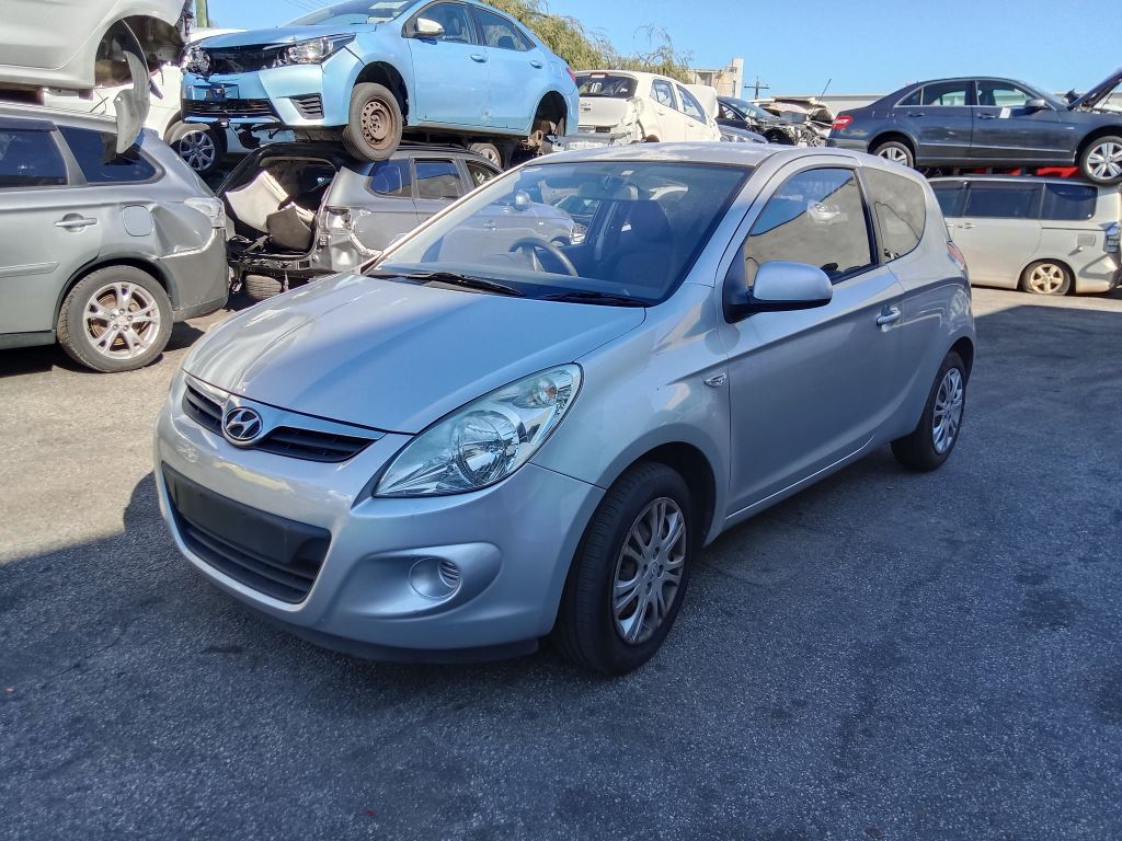 Hyundai i20 2011 Silver Wrecking