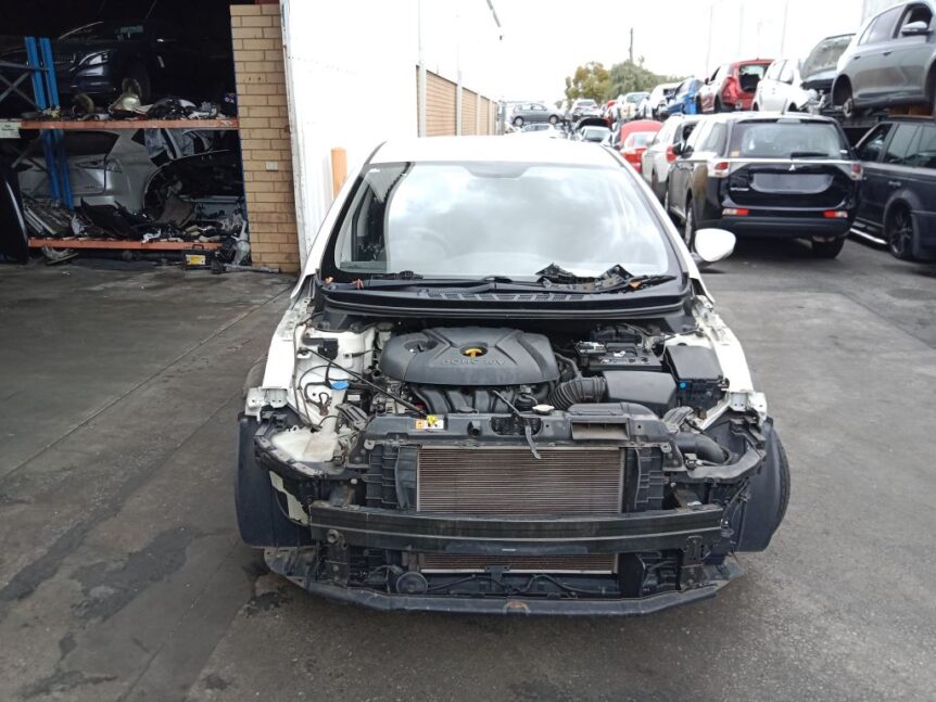 Hyundai Elantra 2013 White Wrecking