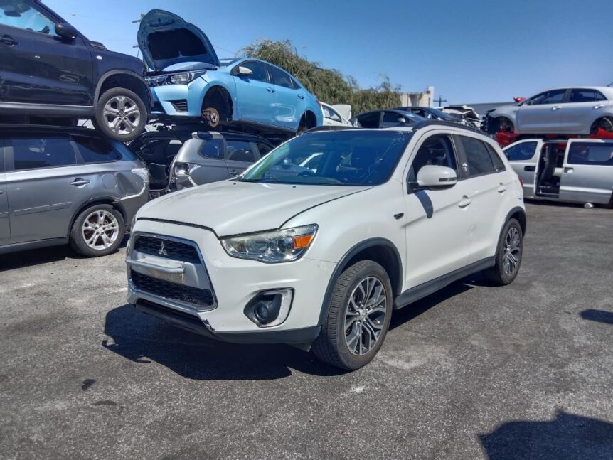 Mitsubishi ASX 2017 White Wrecking