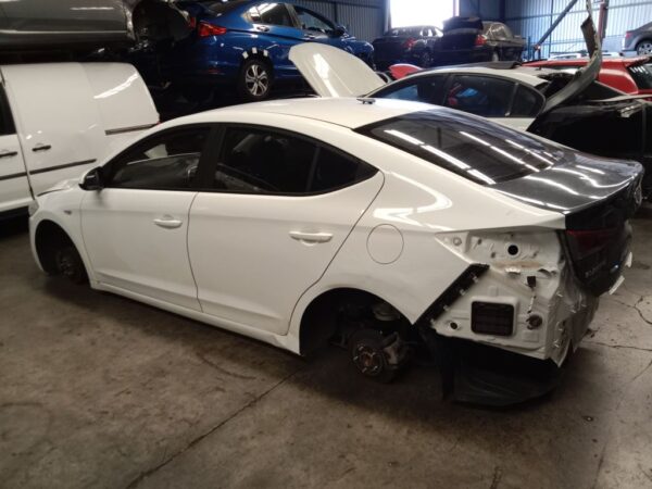 Hyundai Elantra 2016 White Wrecking