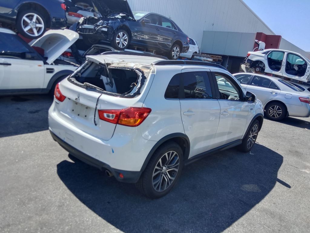 Mitsubishi ASX 2017 White Wrecking