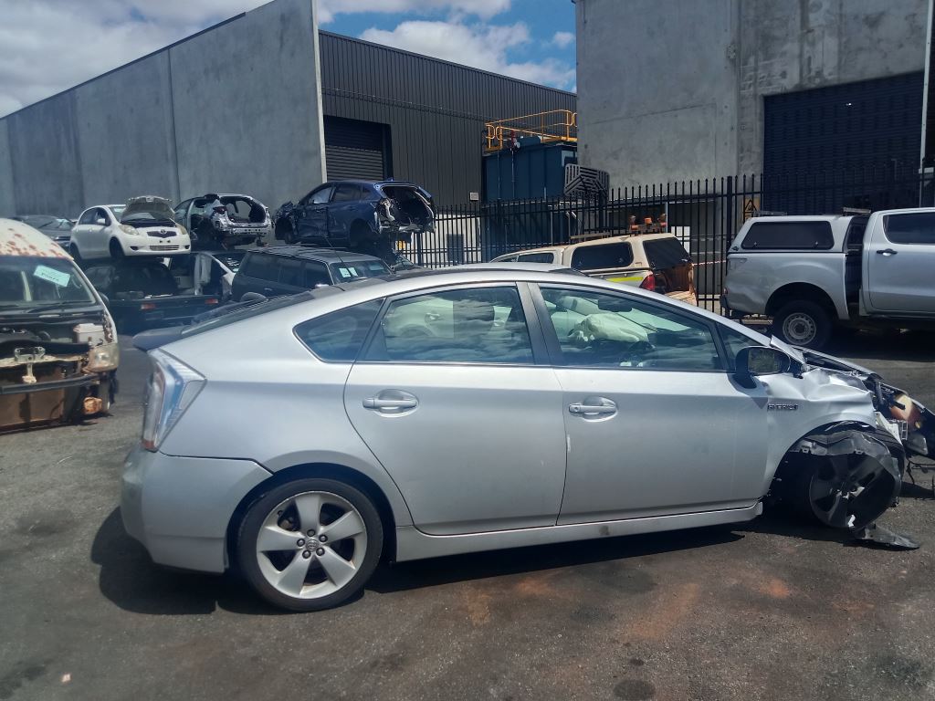 Toyota Prius Hybrid 2013 Silver Wrecking