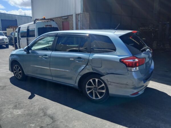 Toyota corolla Fielder 2015 Blue Wrecking